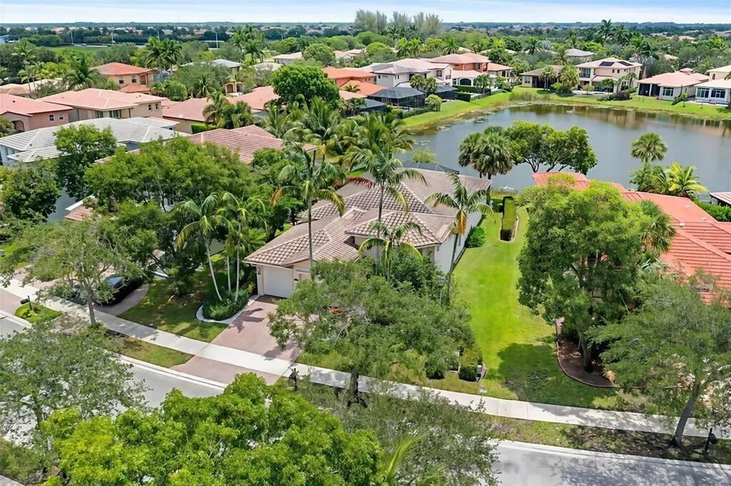 8247 NW 107th Terrace Parkland FL 33076