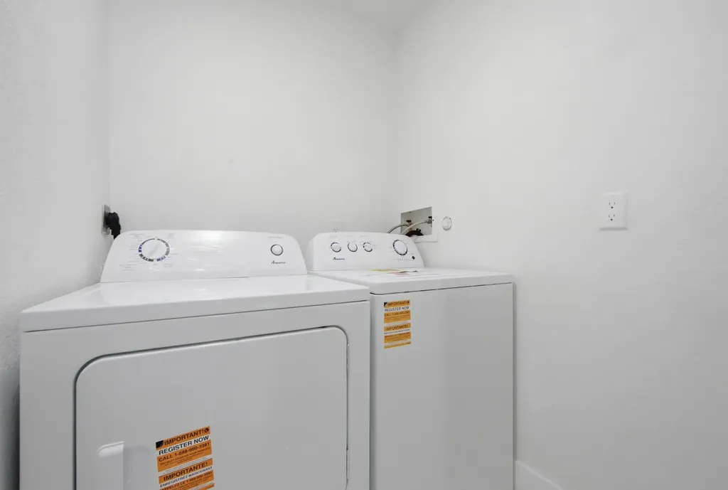 2824 NW 99th Terrace Sunrise FL 33322