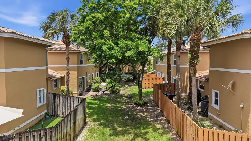2824 NW 99th Terrace Sunrise FL 33322