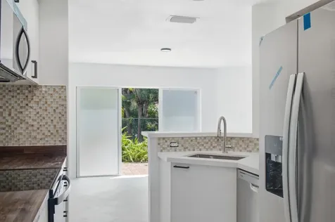2824 NW 99th Terrace Sunrise FL 33322