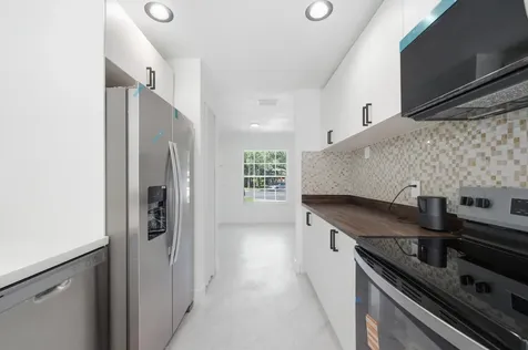 2824 NW 99th Terrace Sunrise FL 33322