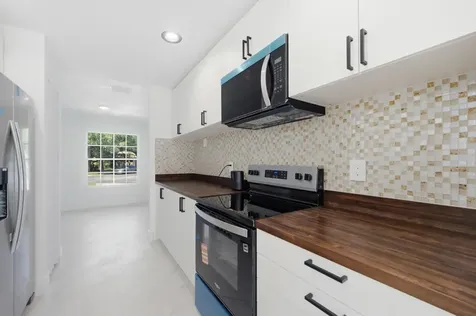 2824 NW 99th Terrace Sunrise FL 33322
