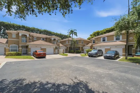 2824 NW 99th Terrace Sunrise FL 33322