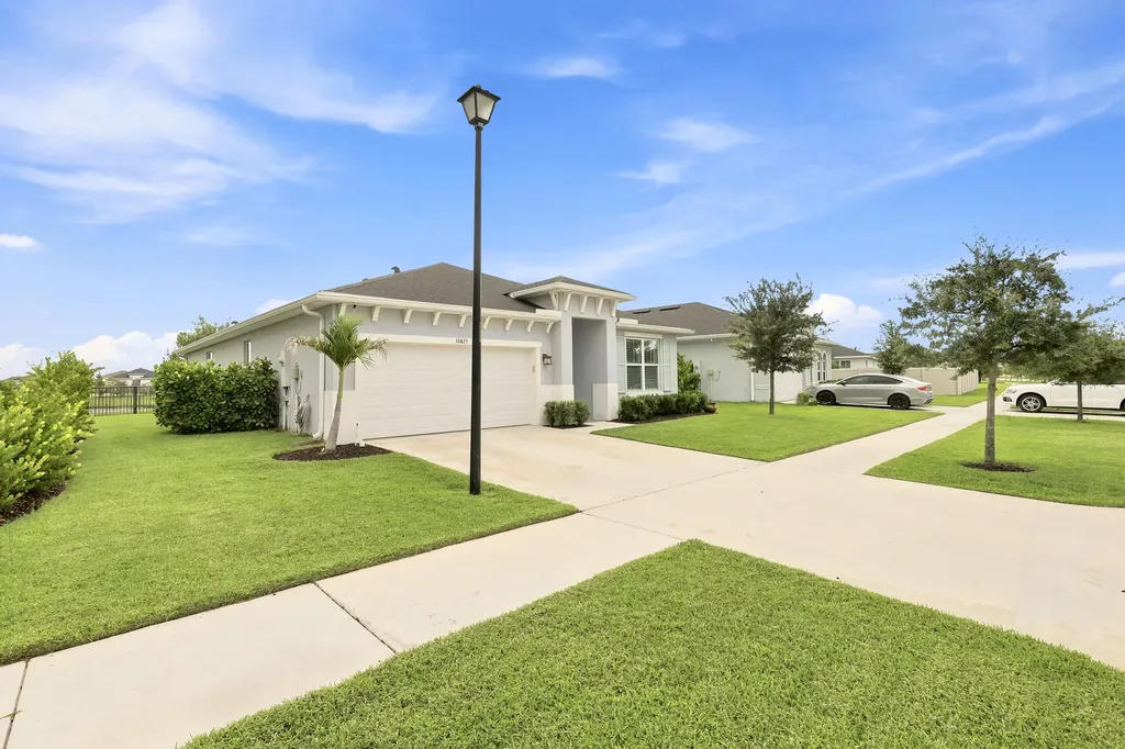 10825 SW Pacini Way Port St Lucie FL 34987