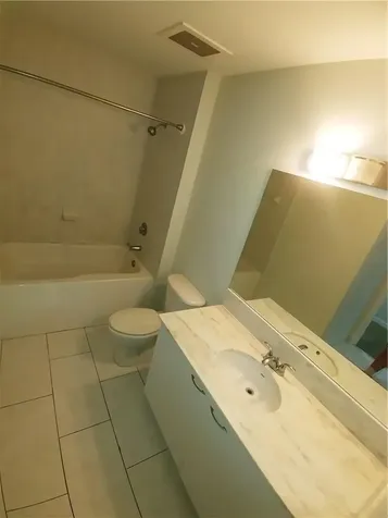 133 NE 2nd Avenue Miami FL 33132