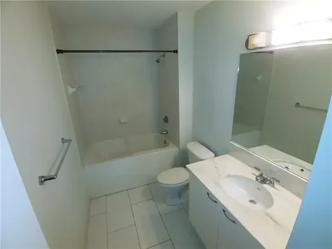 133 NE 2nd Avenue Miami FL 33132