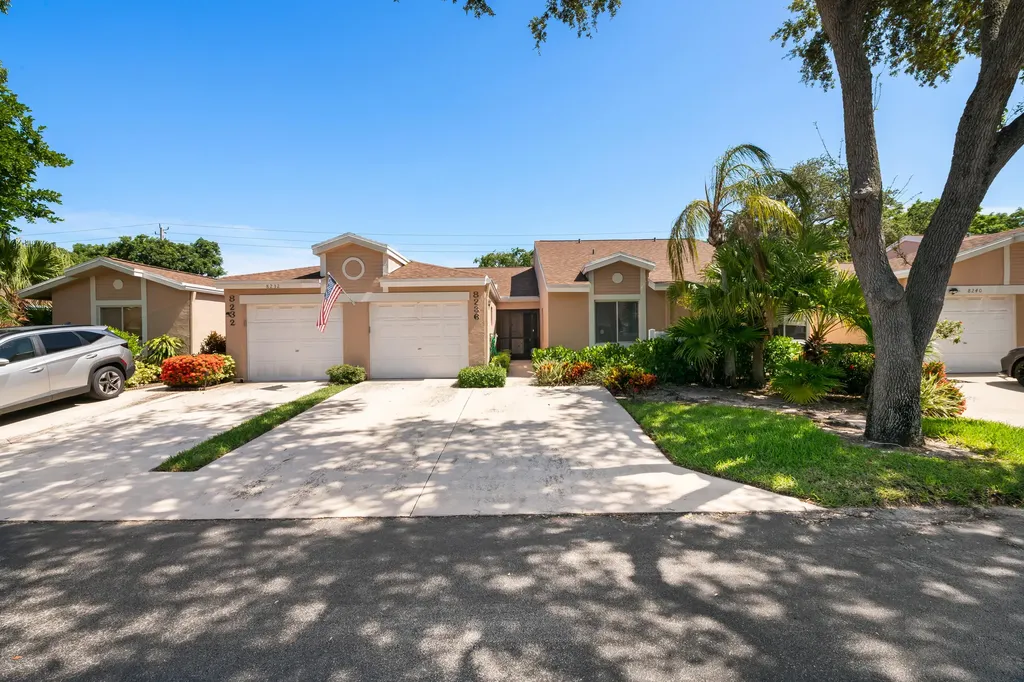 8236 Summerbreeze Lane Boca Raton FL 33496