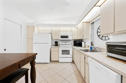 8236 Summerbreeze Lane Boca Raton FL 33496