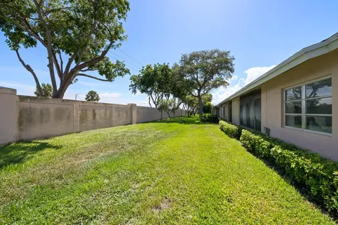 8236 Summerbreeze Lane Boca Raton FL 33496
