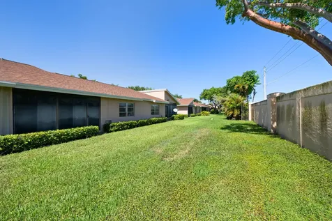 8236 Summerbreeze Lane Boca Raton FL 33496