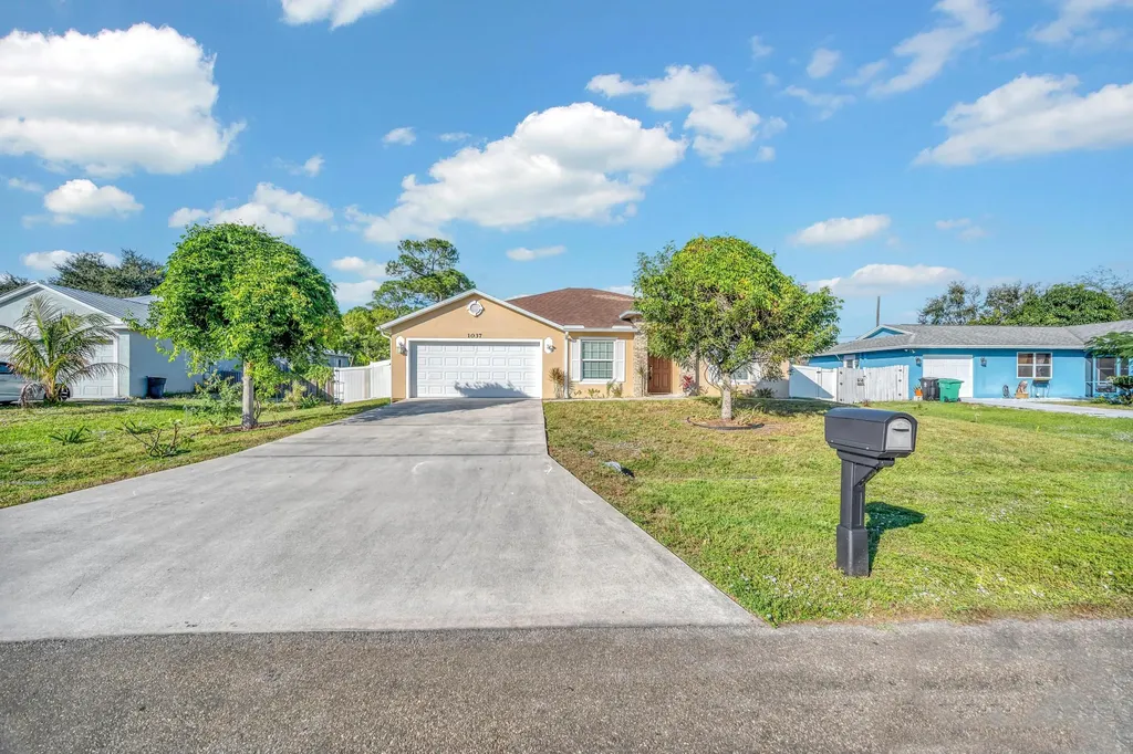 1037 SW Payne Avenue Port St Lucie FL 34953