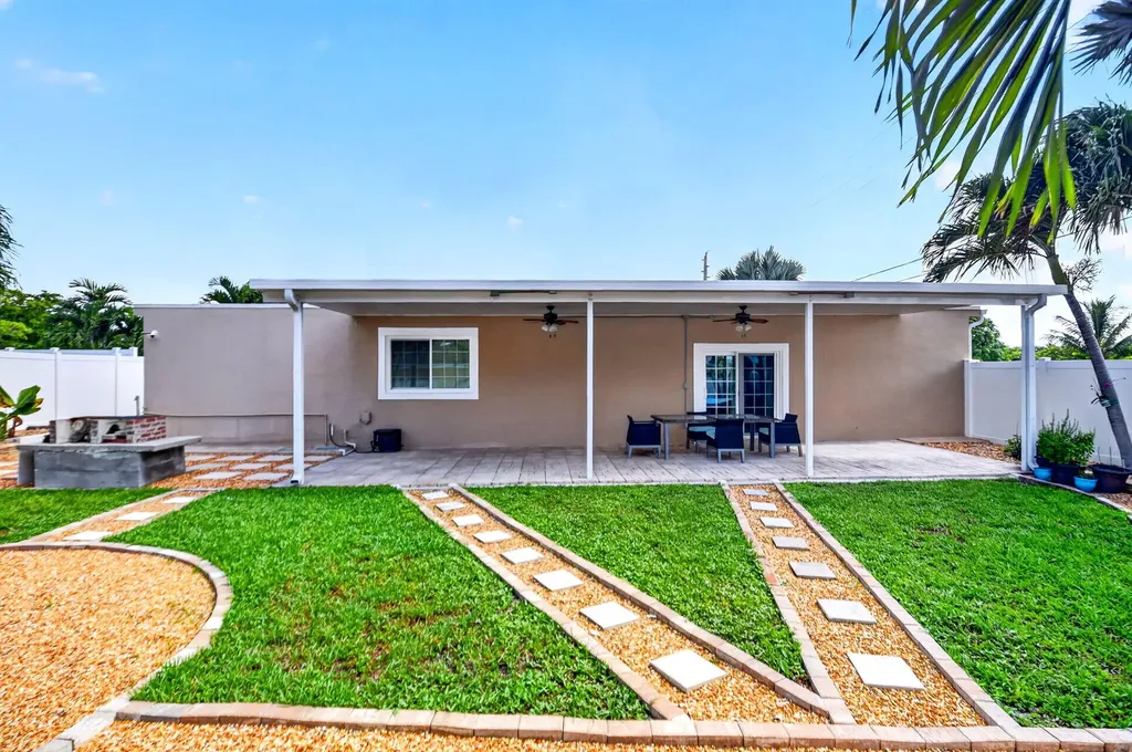 6901 S Congress Avenue Lake Worth FL 33462