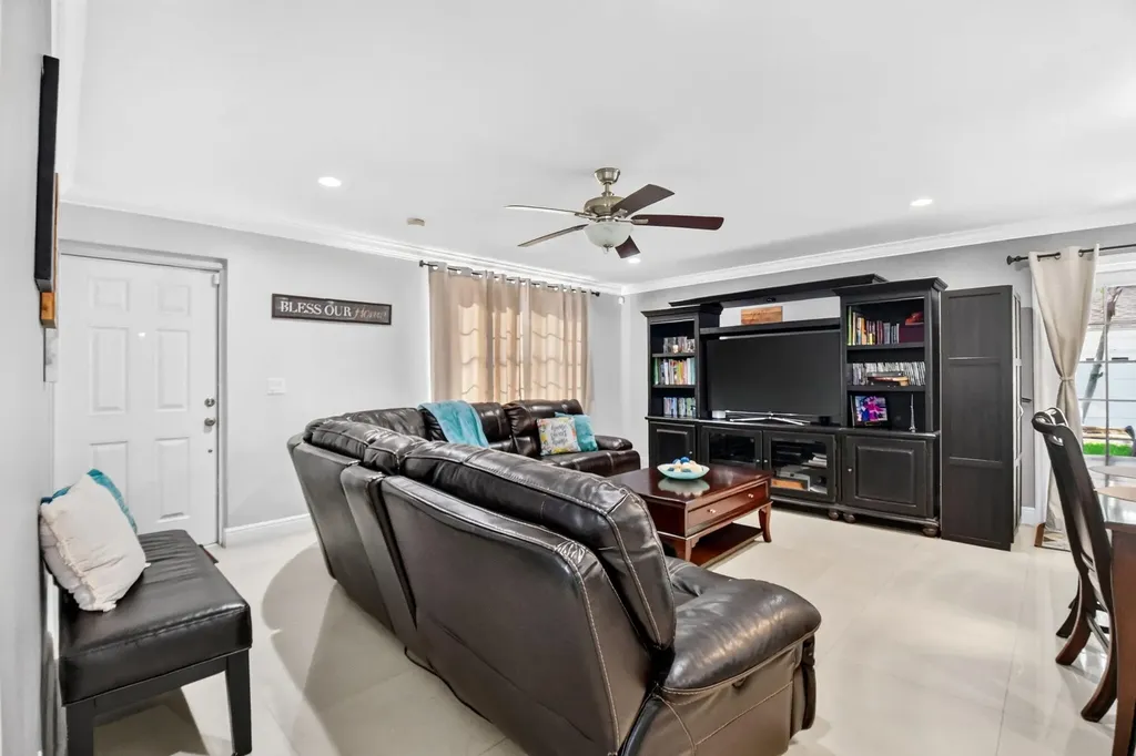 6901 S Congress Avenue Lake Worth FL 33462