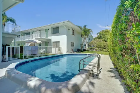 2050 NE 39th Street Fort Lauderdale FL 33308