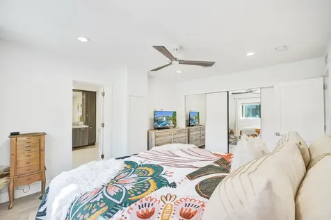 2050 NE 39th Street Fort Lauderdale FL 33308