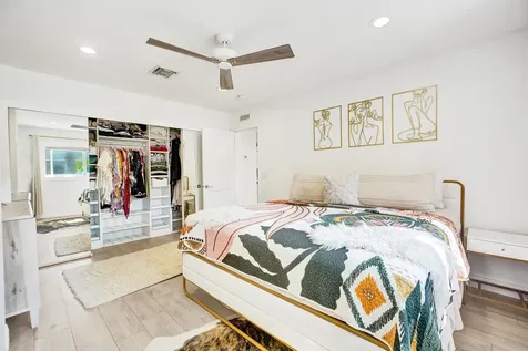 2050 NE 39th Street Fort Lauderdale FL 33308