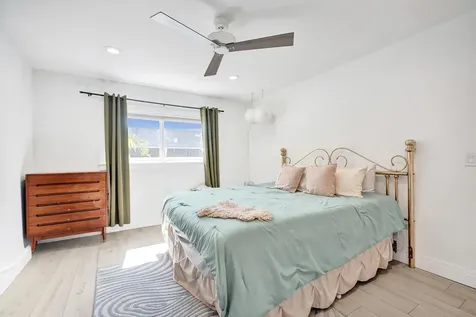 2050 NE 39th Street Fort Lauderdale FL 33308