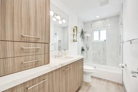 2050 NE 39th Street Fort Lauderdale FL 33308