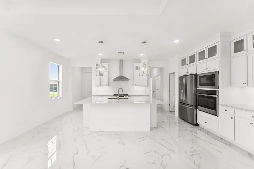 10059 NW Dreamweaver Road Port St Lucie FL 34987