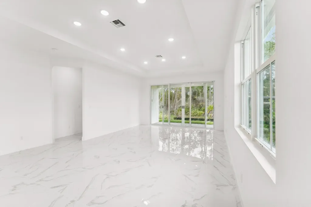 10059 NW Dreamweaver Road Port St Lucie FL 34987