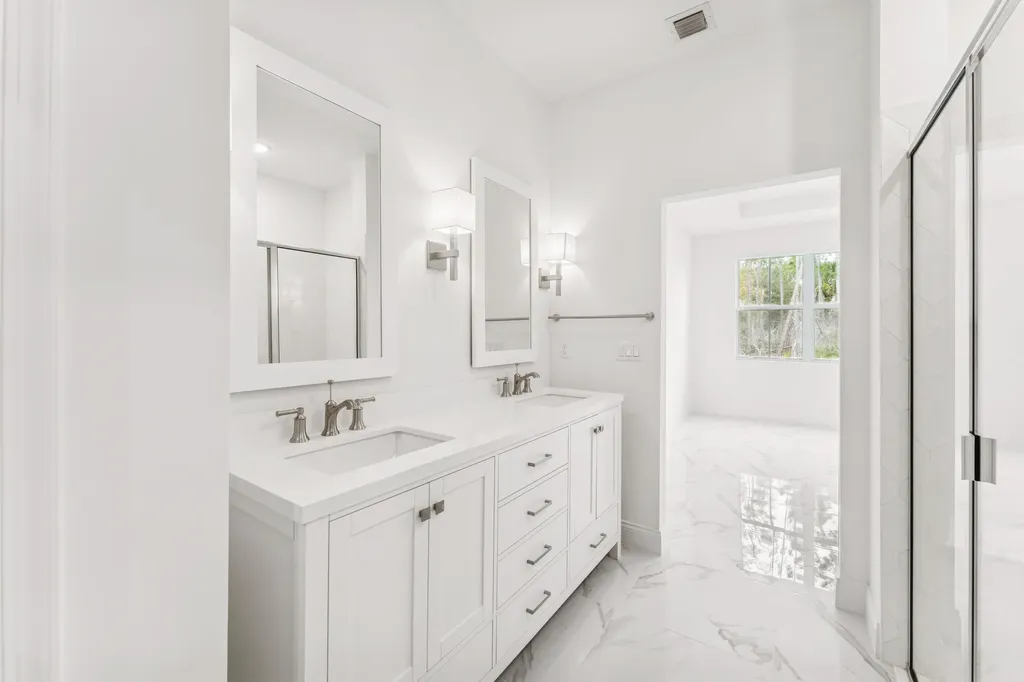10059 NW Dreamweaver Road Port St Lucie FL 34987