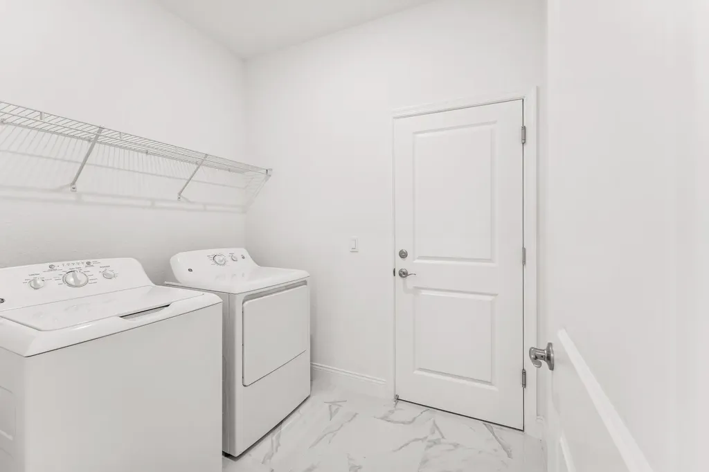 10059 NW Dreamweaver Road Port St Lucie FL 34987