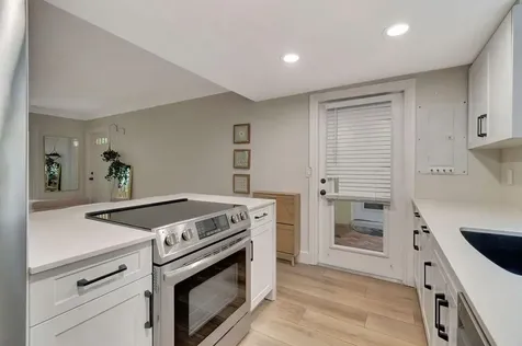 49 SE 7th Avenue Delray Beach FL 33483