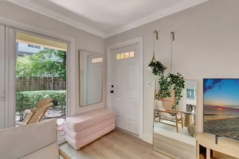 49 SE 7th Avenue Delray Beach FL 33483