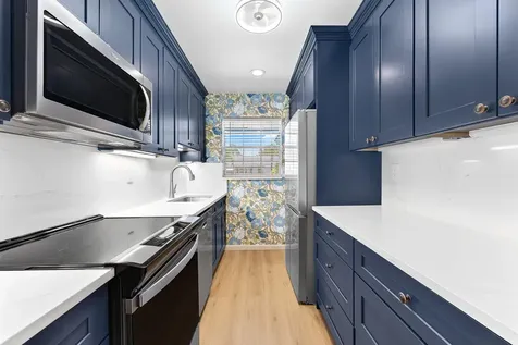 1210 S Drive Circle Delray Beach FL 33445
