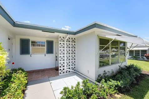 1210 S Drive Circle Delray Beach FL 33445