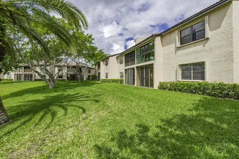 9293 Vista Del Lago Boca Raton FL 33428