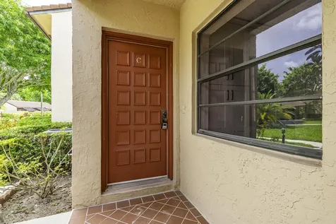 9293 Vista Del Lago Boca Raton FL 33428