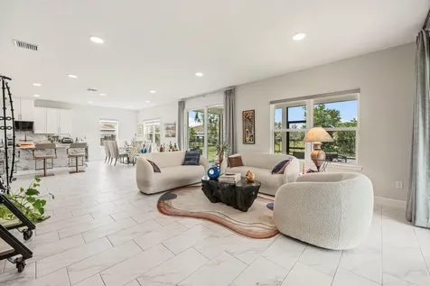 19227 Broad Shore Walk Loxahatchee FL 33470