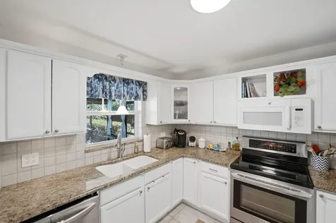 1252 SE Madison Avenue Stuart FL 34996