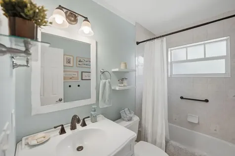 1252 SE Madison Avenue Stuart FL 34996
