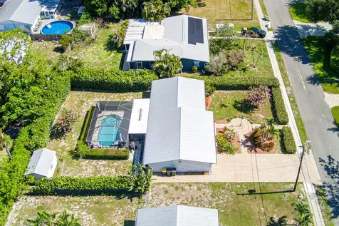 1252 SE Madison Avenue Stuart FL 34996