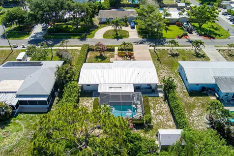 1252 SE Madison Avenue Stuart FL 34996
