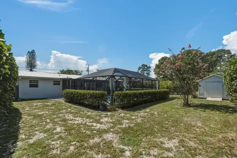 1252 SE Madison Avenue Stuart FL 34996