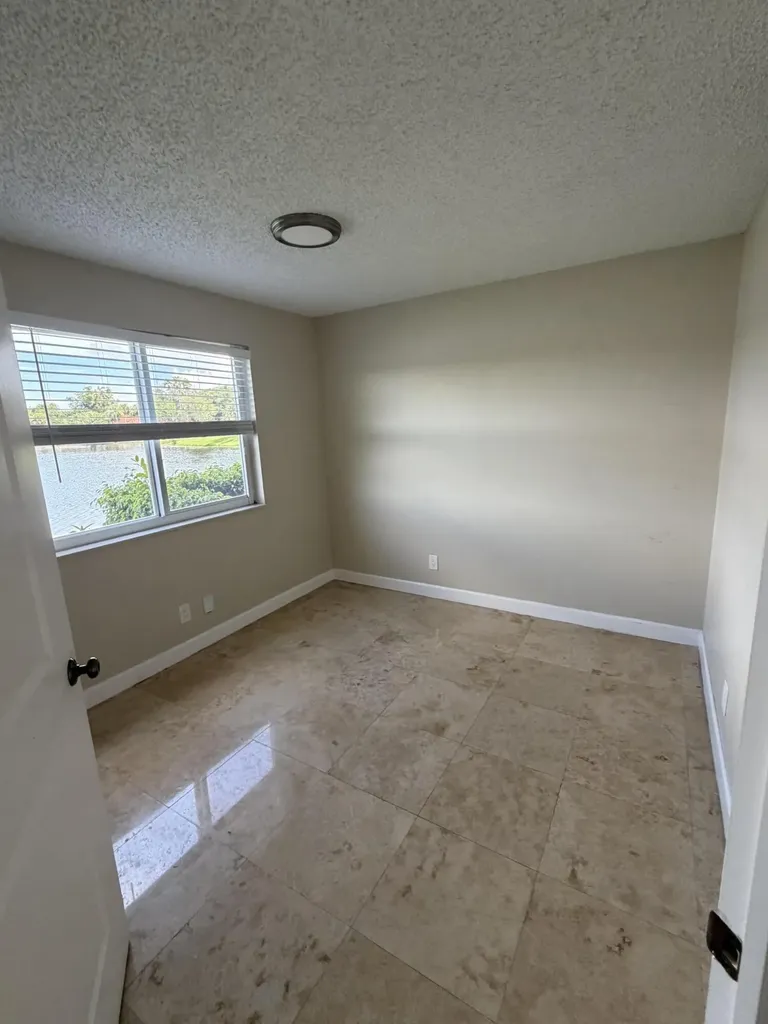 786 NW 92nd Avenue Plantation FL 33324