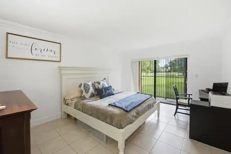 371 W Park Drive Miami FL 33172