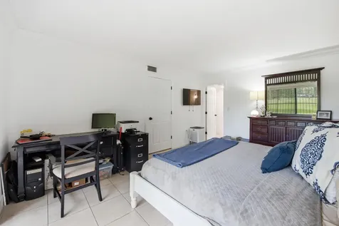 371 W Park Drive Miami FL 33172