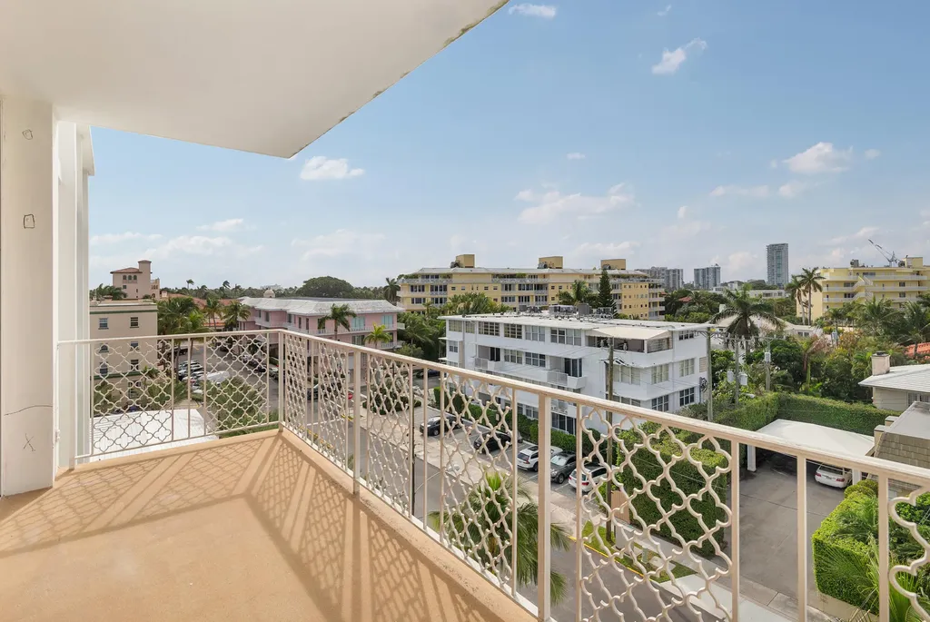 354 Chilean Avenue Palm Beach FL 33480