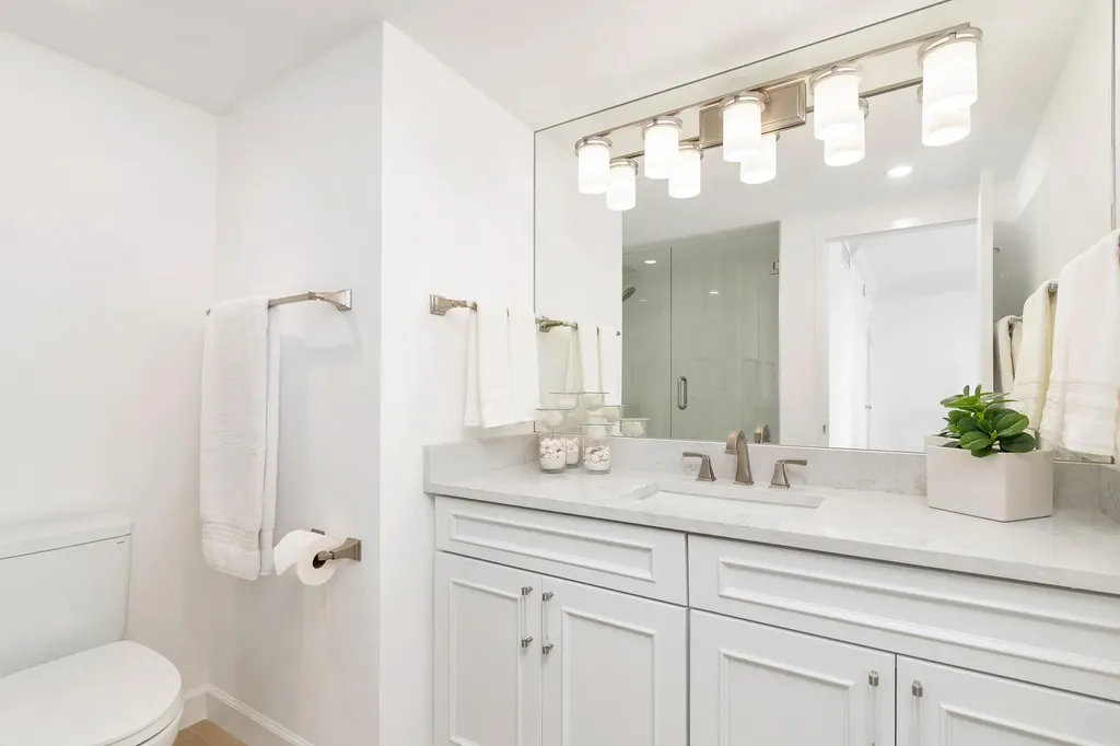 354 Chilean Avenue Palm Beach FL 33480