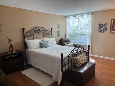 1000 Spanish River Road Boca Raton FL 33432