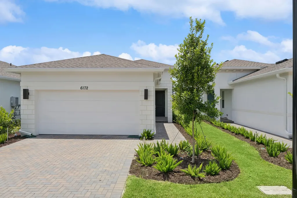 6172 NW Tuckaway Avenue Port St Lucie FL 34987