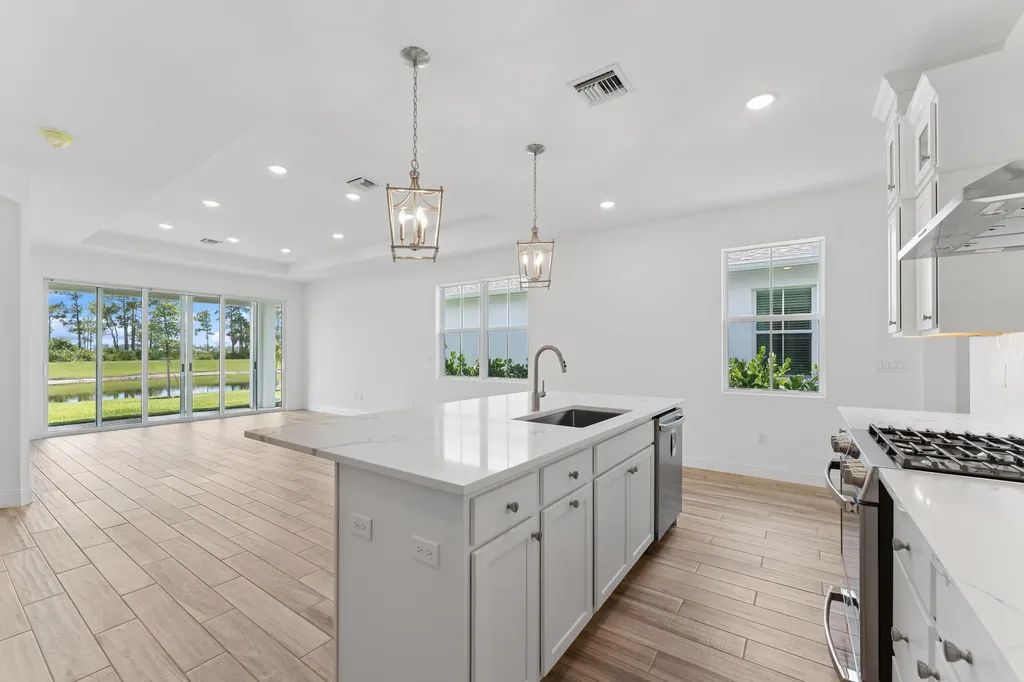 6172 NW Tuckaway Avenue Port St Lucie FL 34987