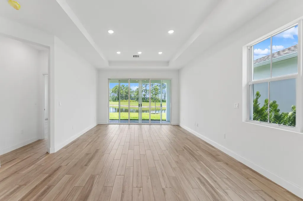 6172 NW Tuckaway Avenue Port St Lucie FL 34987