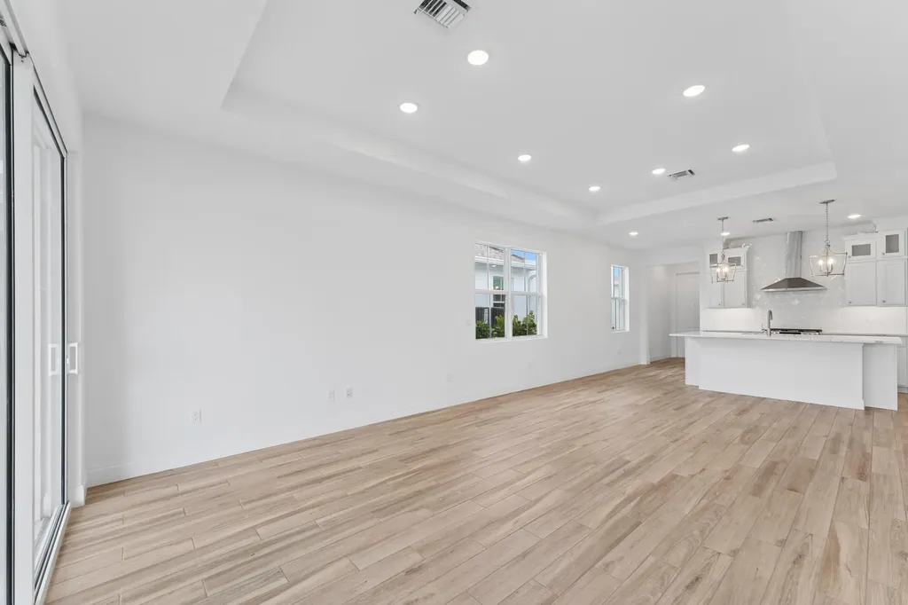 6172 NW Tuckaway Avenue Port St Lucie FL 34987