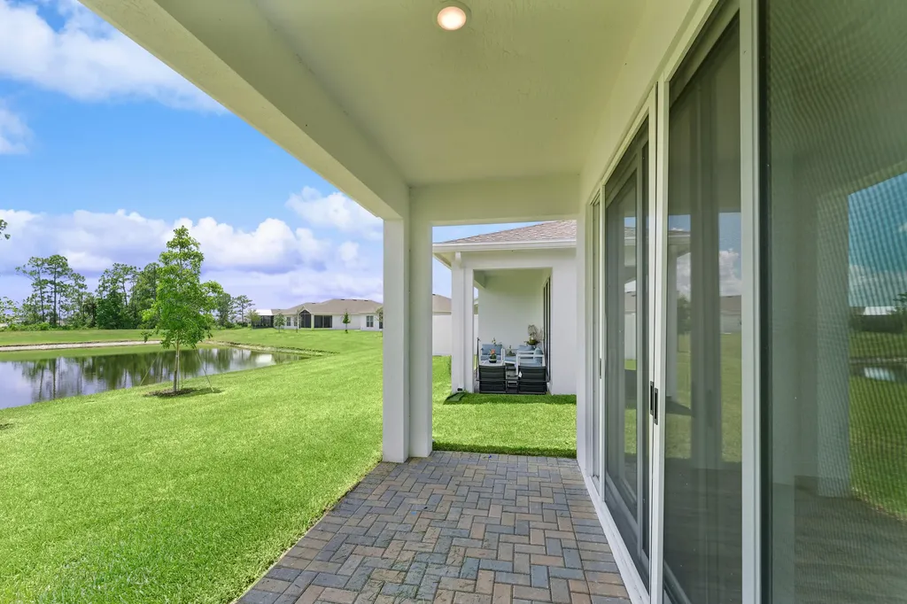 6172 NW Tuckaway Avenue Port St Lucie FL 34987