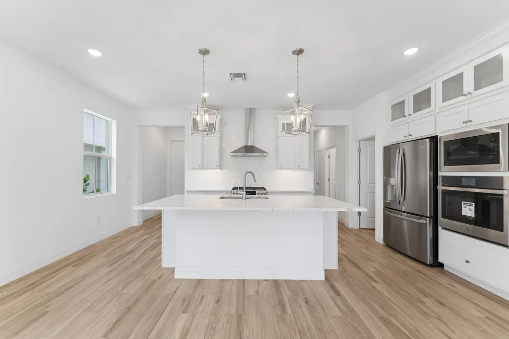 6172 NW Tuckaway Avenue Port St Lucie FL 34987